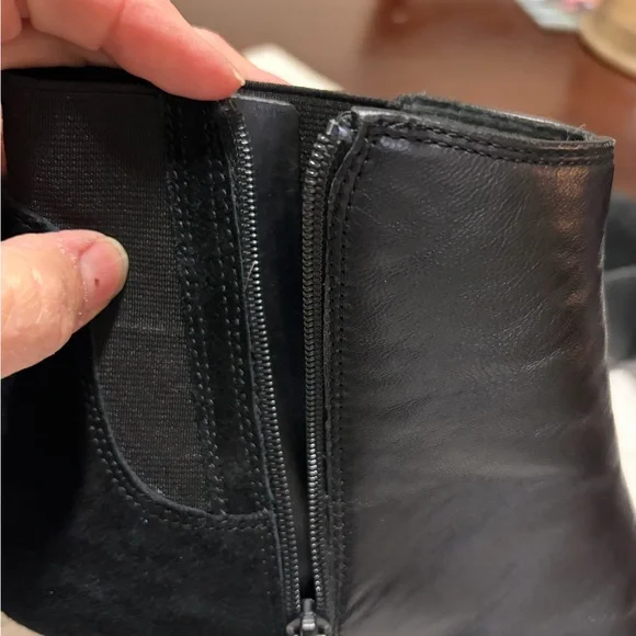 Clark’s Erin Kipley black bootie, gently used sz 11 - Picture 12 of 15